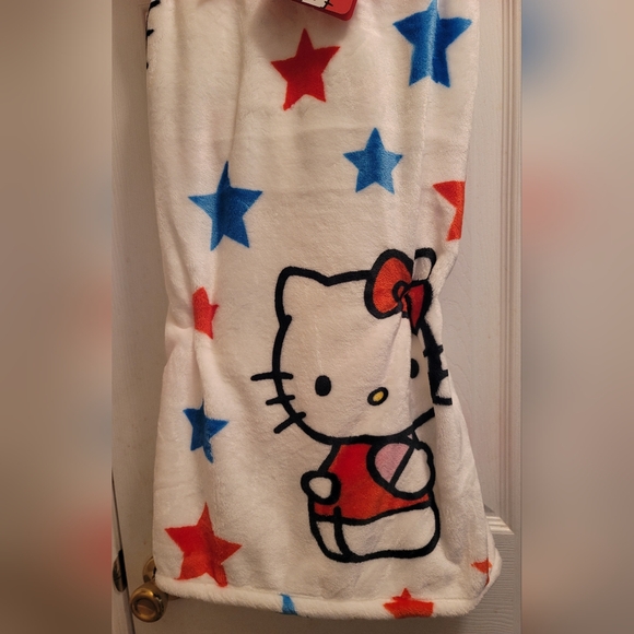 Hello Kitty 4th Of July Throw Blanket 60 X 70 Brand New With Tags - Picture 2 of 4